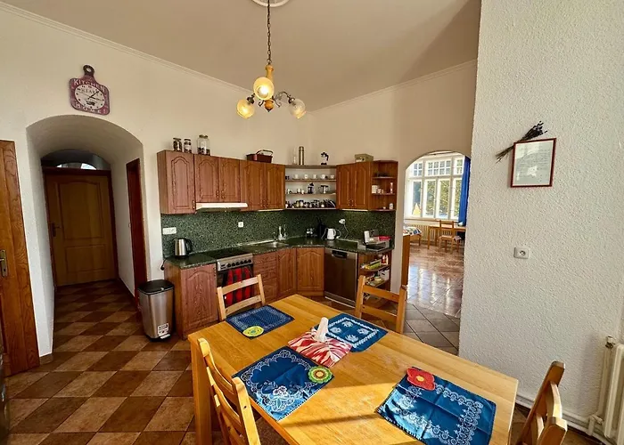 Luxurious Above The Colonade