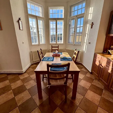 Apartamento Luxurious Above The Colonade *