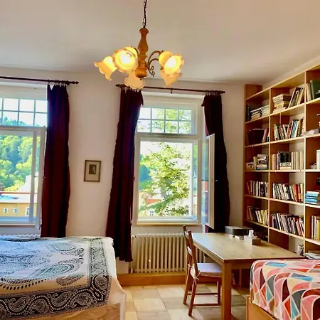 Apartment Luxurious Above The Colonade